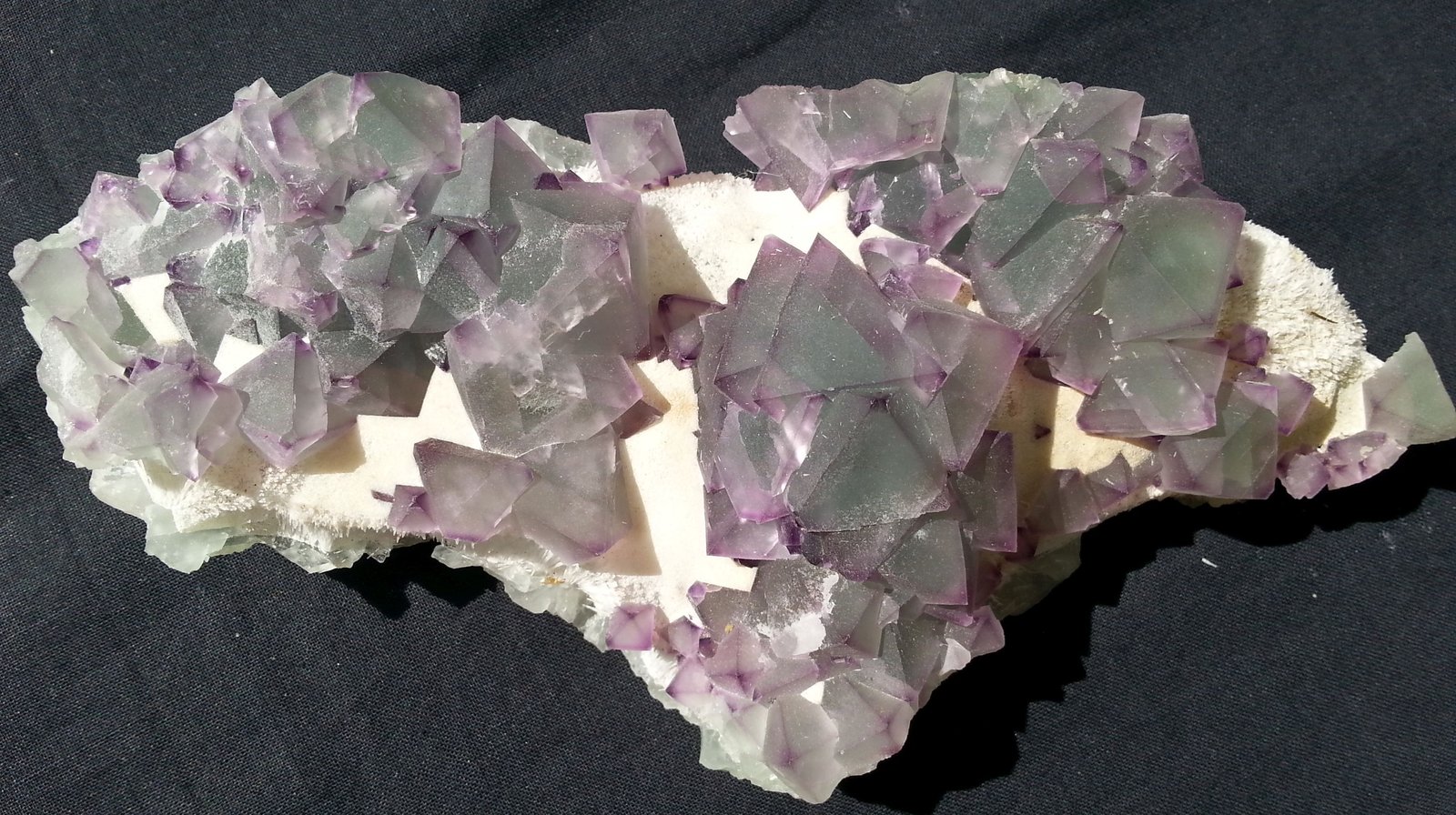 Fluorite
17 x 9 cm
(Autor: Volkmar Stingl)