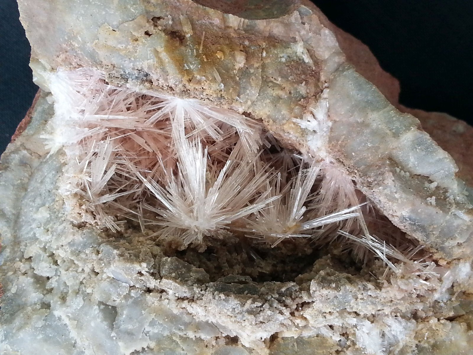 Aragonite
10 x 7 cm
(Autor: Volkmar Stingl)
