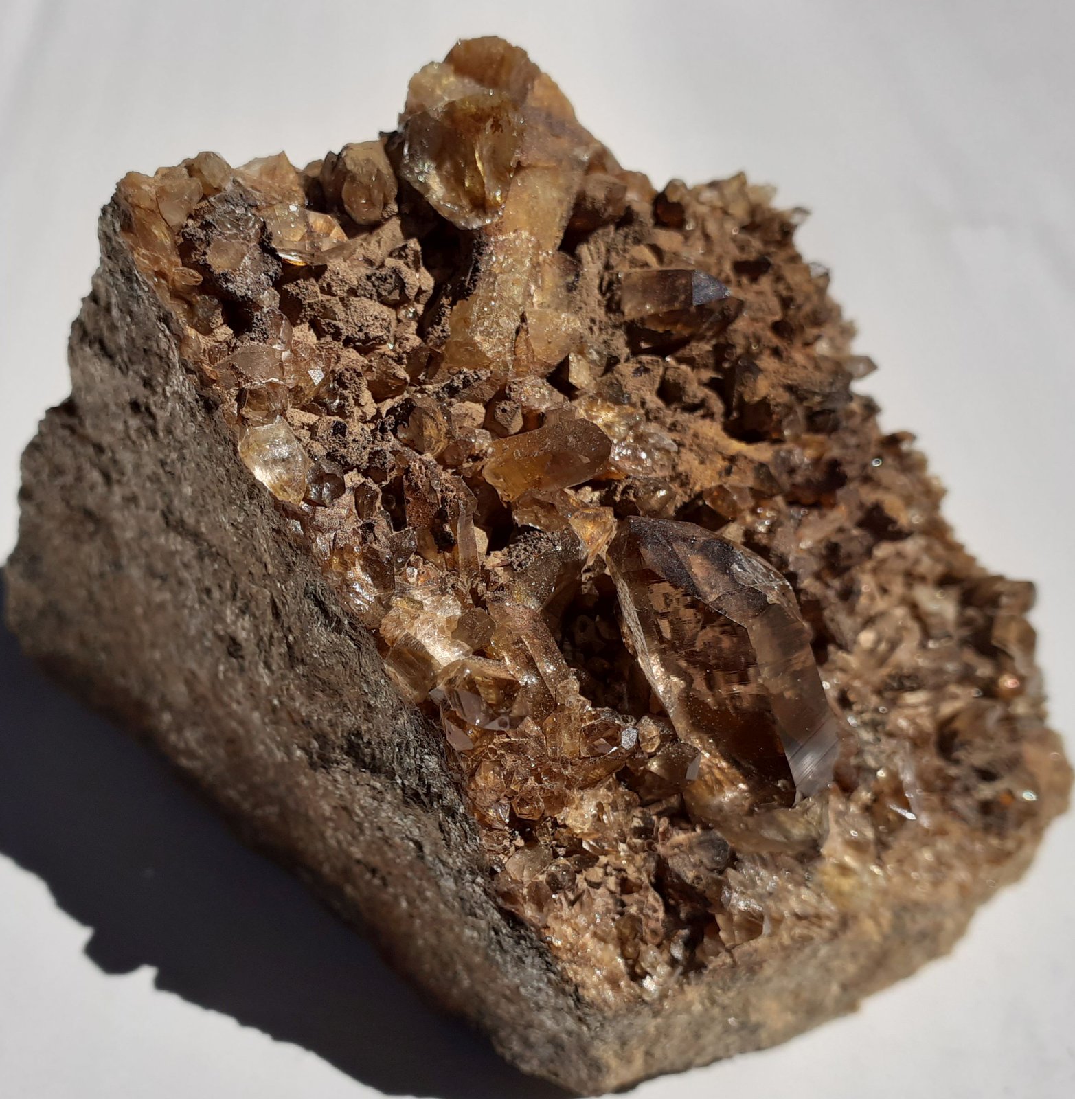 Quartz (variety smoky quartz)
6 x 5 cm
(Autor: Volkmar Stingl)