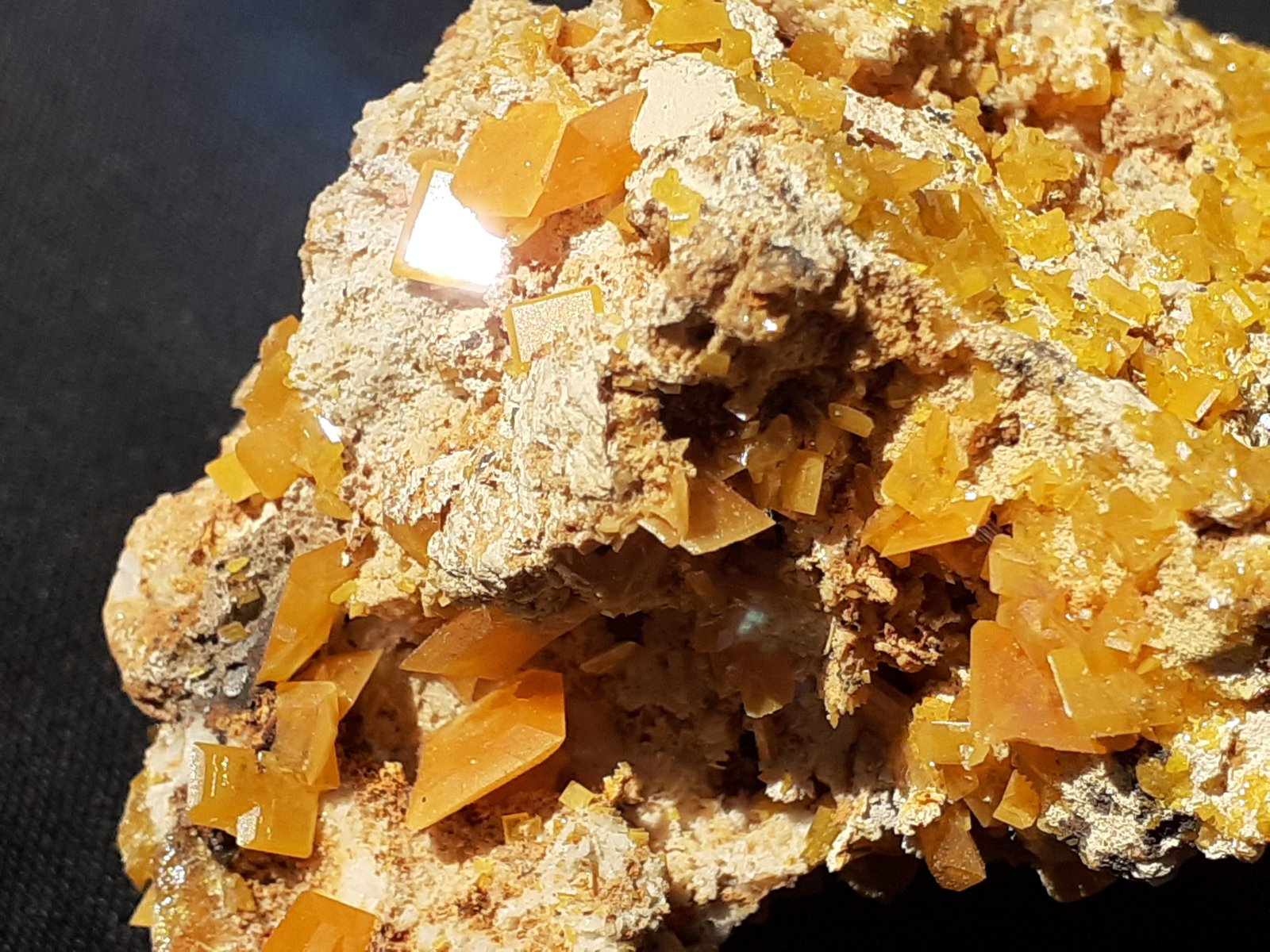 Wulfenite
7 x 5 cm
(Autor: Volkmar Stingl)