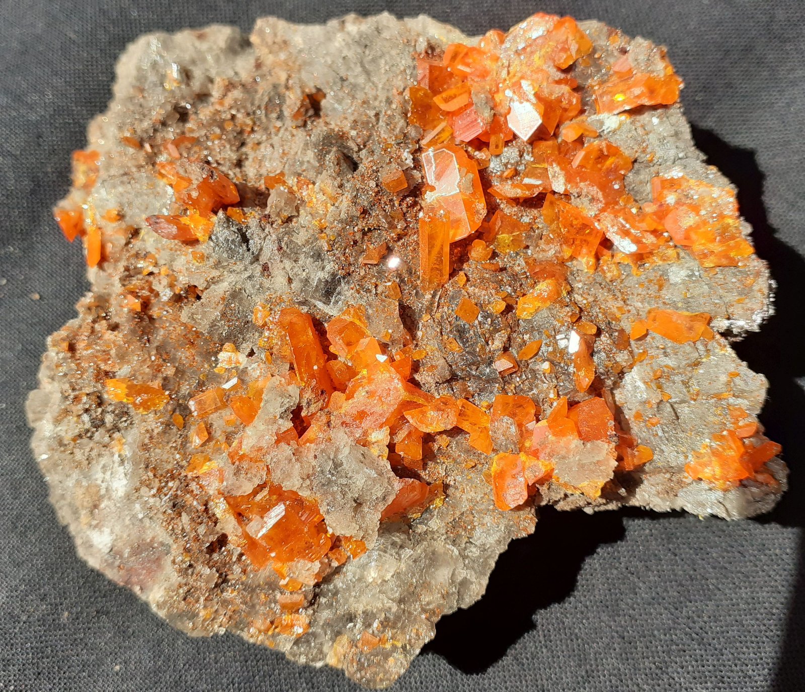 Wulfenite
7 x 6 cm
(Autor: Volkmar Stingl)
