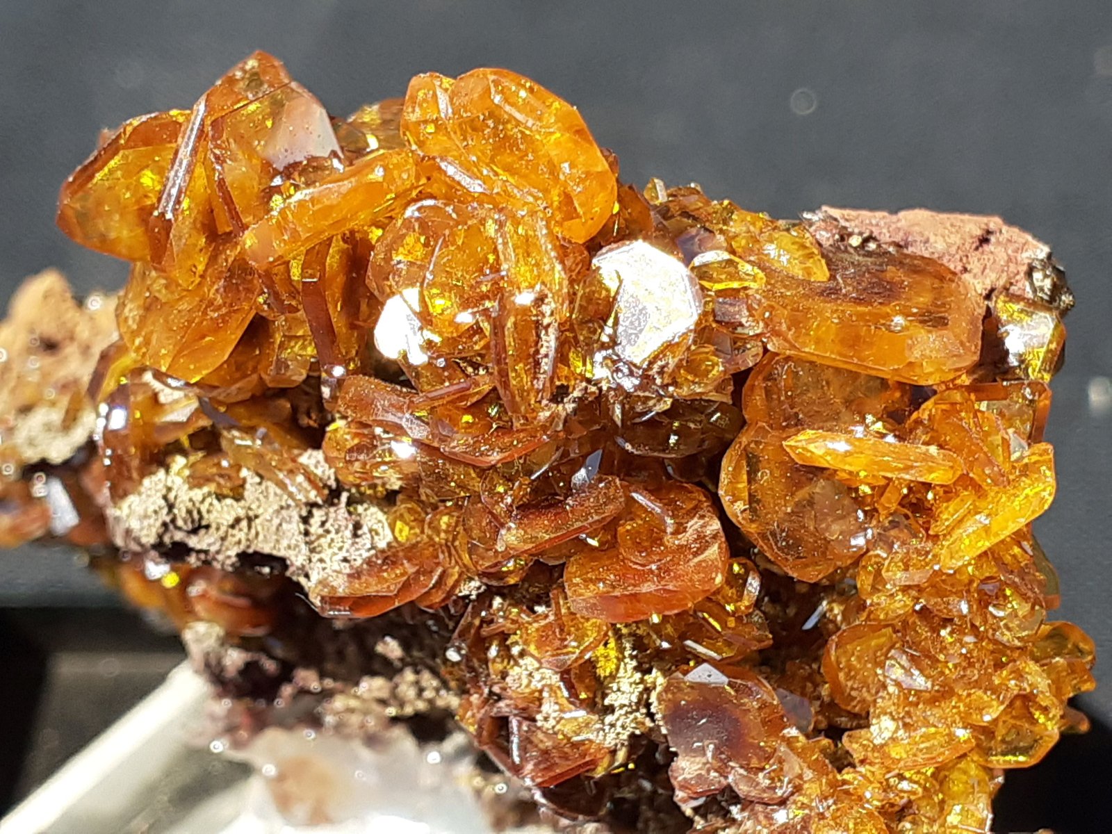 Wulfenite
5 x 4 cm
(Autor: Volkmar Stingl)