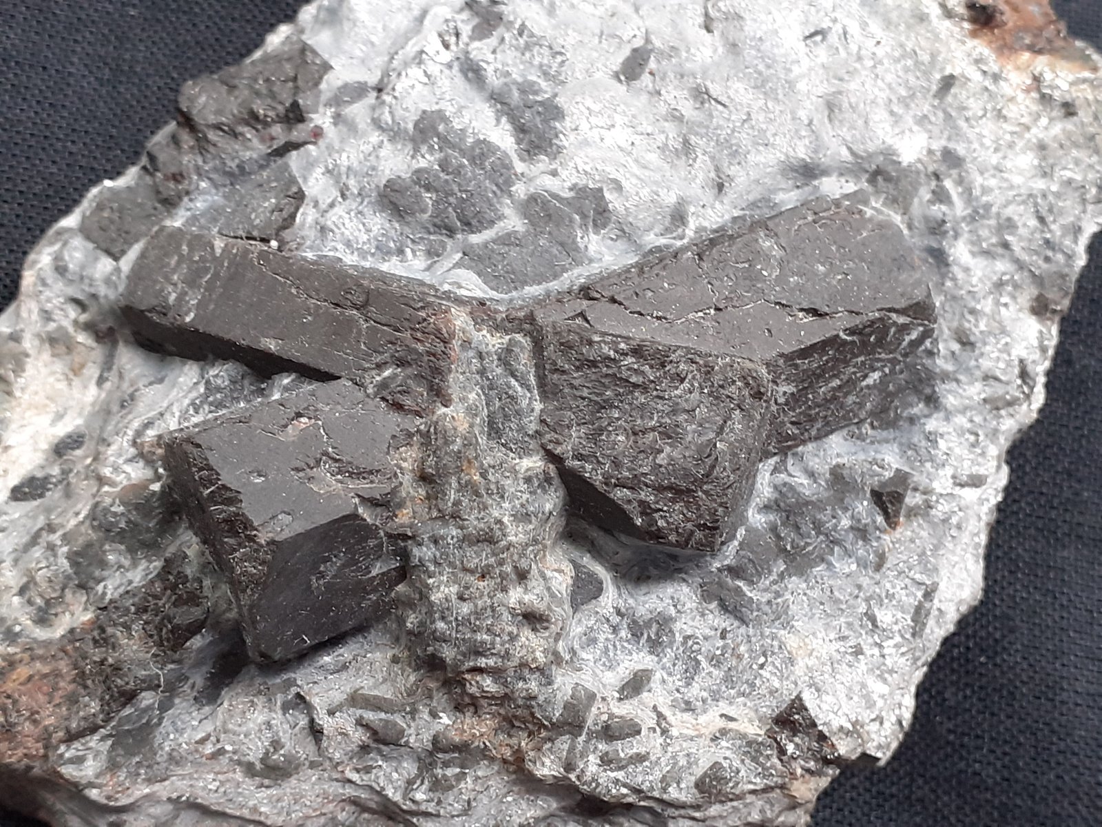 Staurolite
8 x 5 cm
(Autor: Volkmar Stingl)