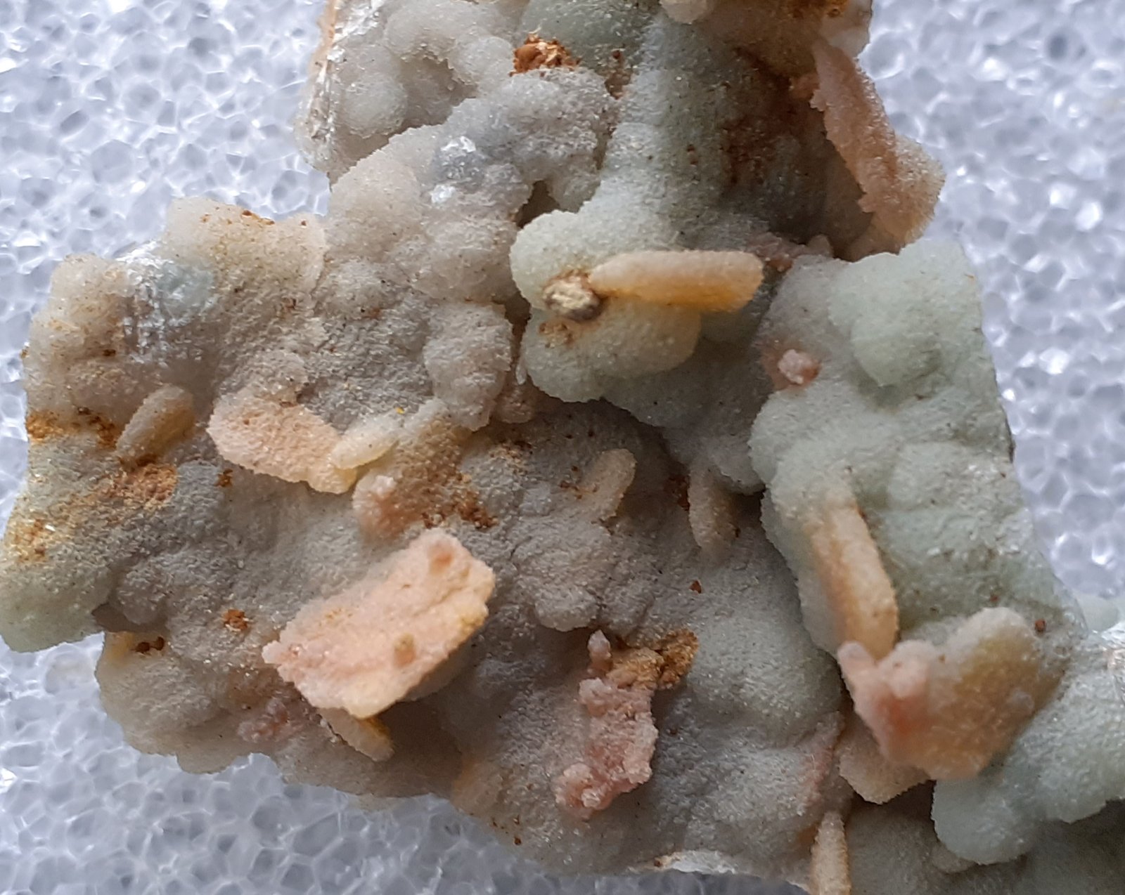 Wulfenite
4,5 x 4 cm
(Autor: Volkmar Stingl)