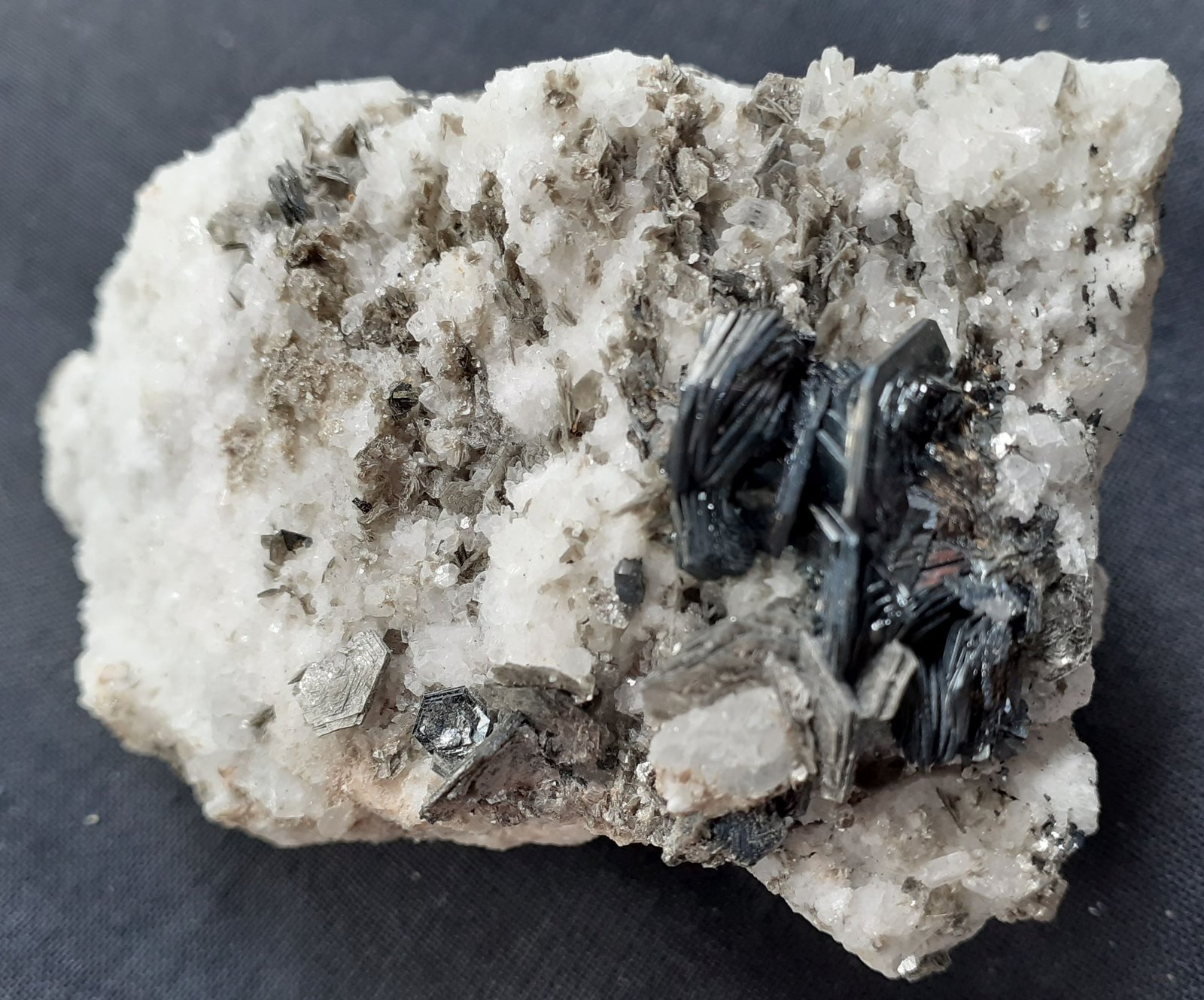 Hematite
7 x 4 cm
(Autor: Volkmar Stingl)