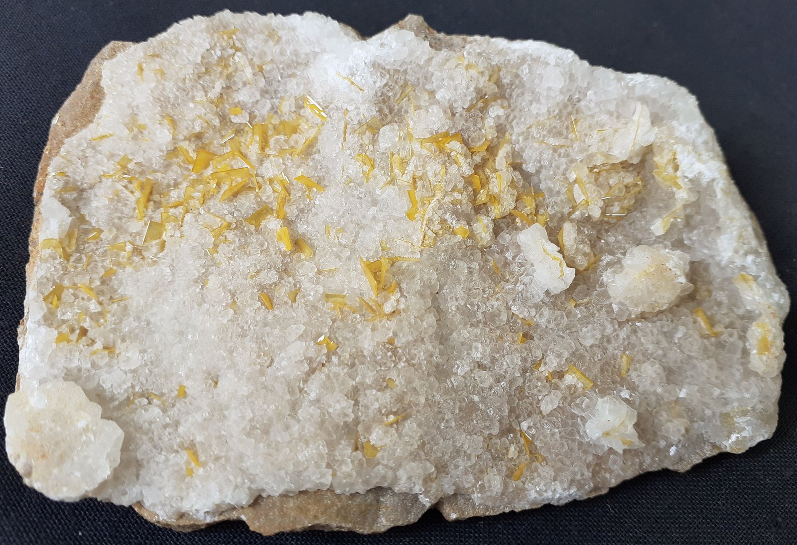 Wulfenite, Calcite
8,5 x 6 cm
(Autor: Volkmar Stingl)