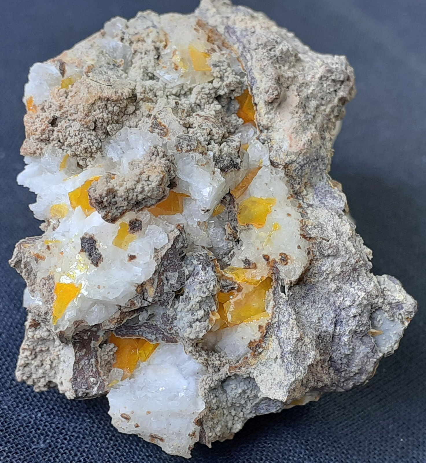Wulfenite
5 x 3 cm
(Autor: Volkmar Stingl)