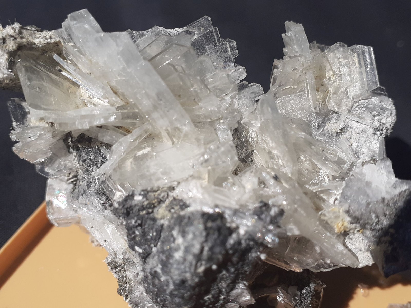 Baryte
6 x 4,5 cm
(Autor: Volkmar Stingl)