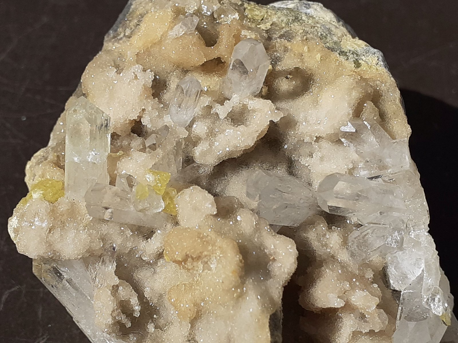 Celestine, Sulphur
6 x 4 cm
(Autor: Volkmar Stingl)