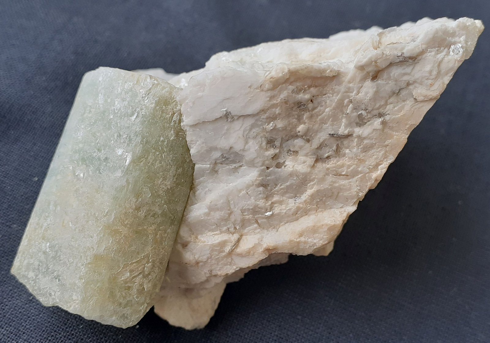 Beryl
5 x 4 cm
(Autor: Volkmar Stingl)