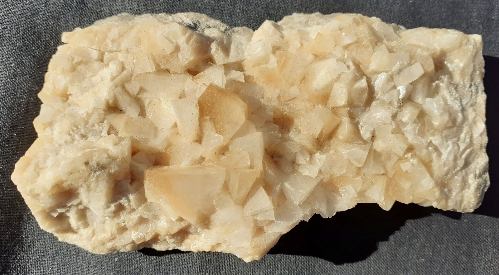 Calcite
8,5 x 5,5 cm
(Autor: Volkmar Stingl)