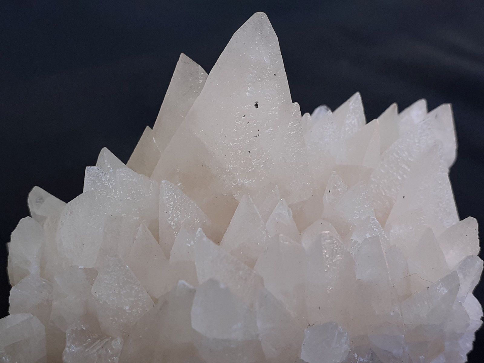 Calcite
7 x 5 cm
(Autor: Volkmar Stingl)