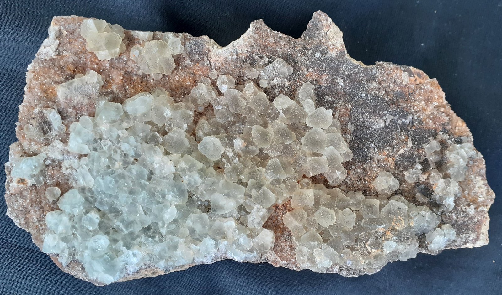 Fluorite, Quartz
13 x 7 cm
(Autor: Volkmar Stingl)