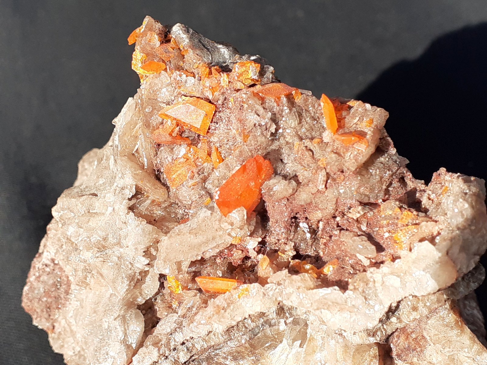 Wulfenite
7 x 6 cm
(Autor: Volkmar Stingl)