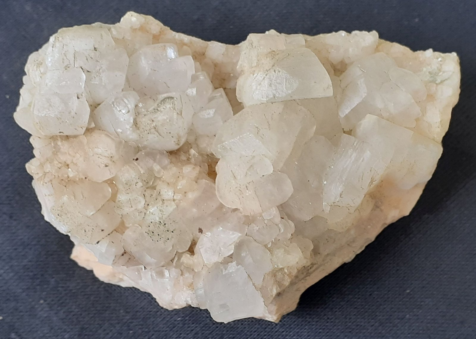 Calcite
6 x 4 cm
(Autor: Volkmar Stingl)