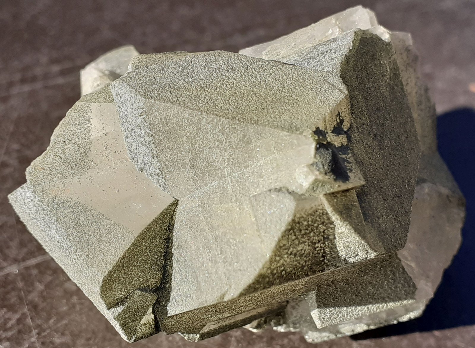 Orthoclase (variety adularia)
4 x 3 cm
(Autor: Volkmar Stingl)