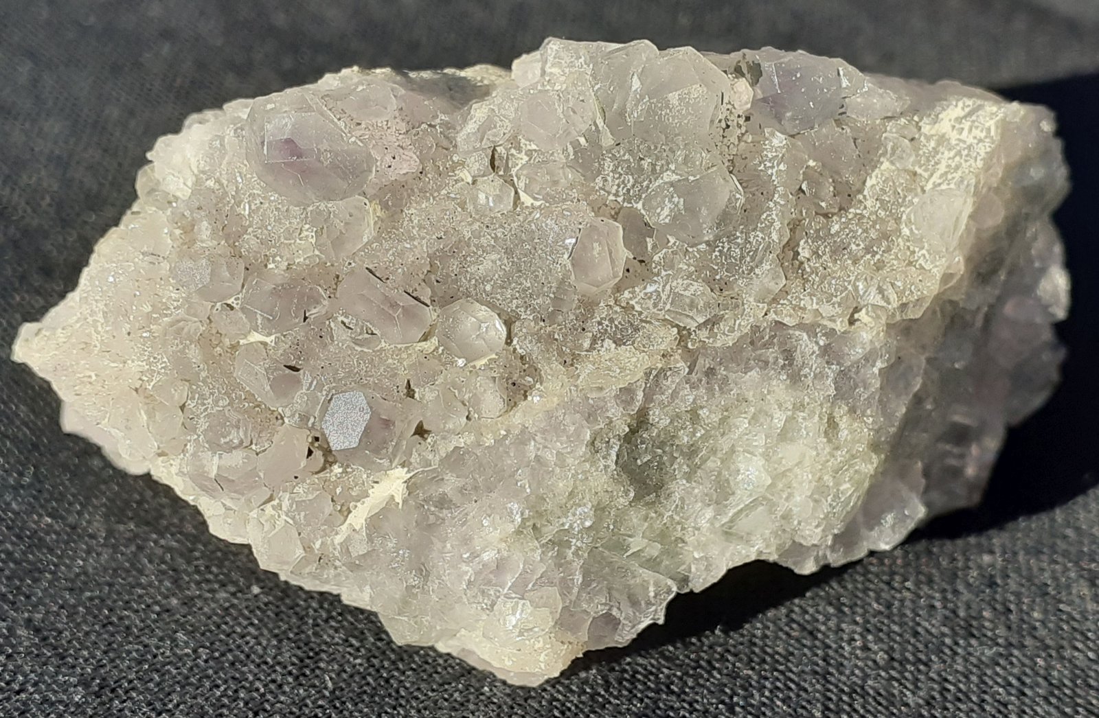 Fluorite
4 x 3 cm
(Autor: Volkmar Stingl)