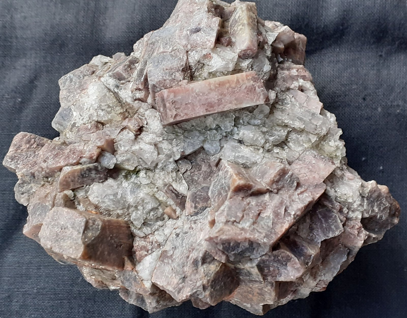Andalusite
9 x 7,5 cm
(Autor: Volkmar Stingl)