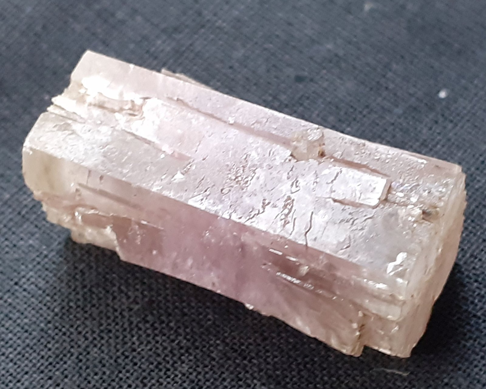 Aragonite
2,5 x 1,4 cm
(Autor: Volkmar Stingl)