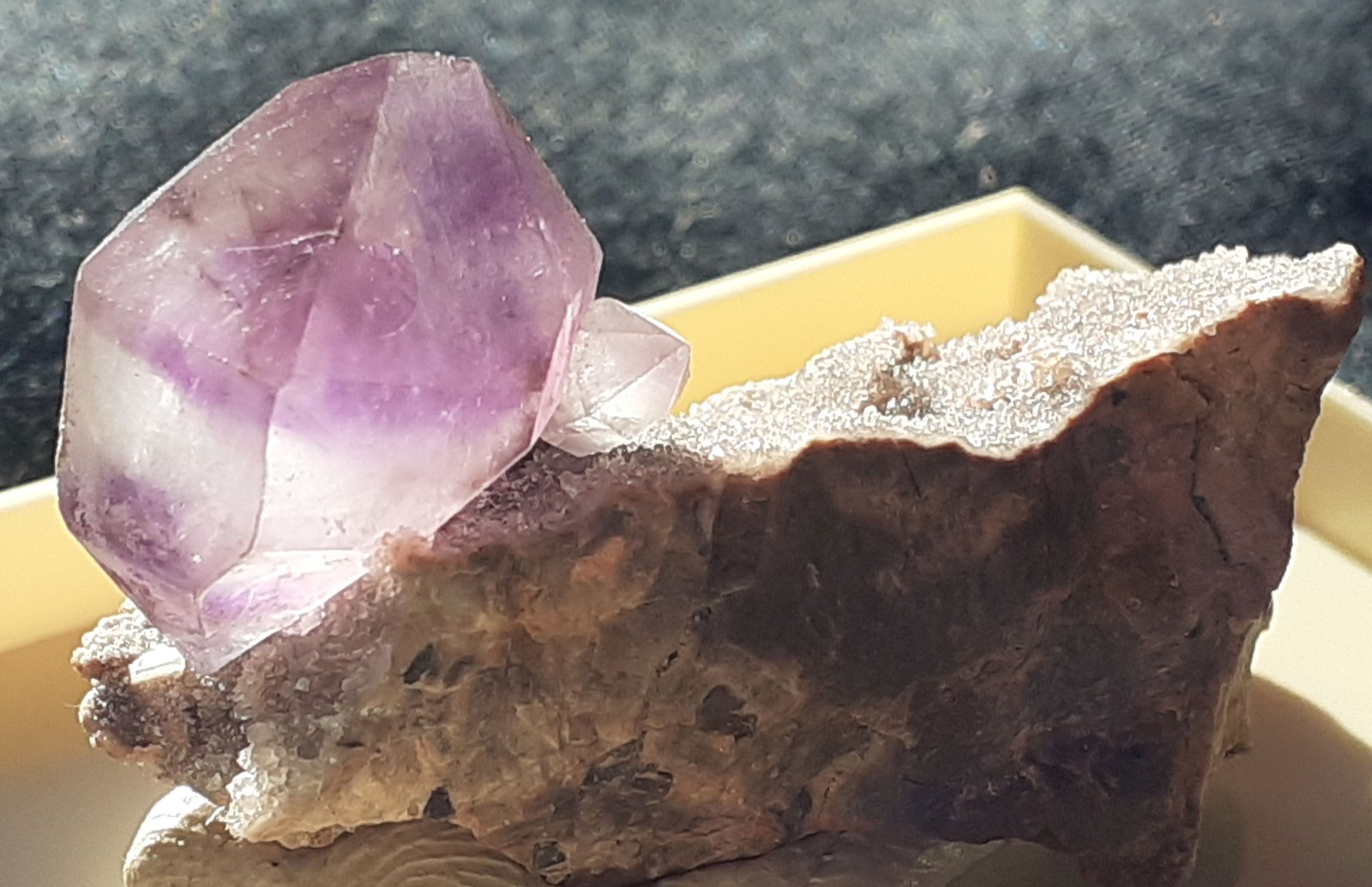 Quartz (variety amethyst)
4 x 1,5 cm
(Autor: Volkmar Stingl)