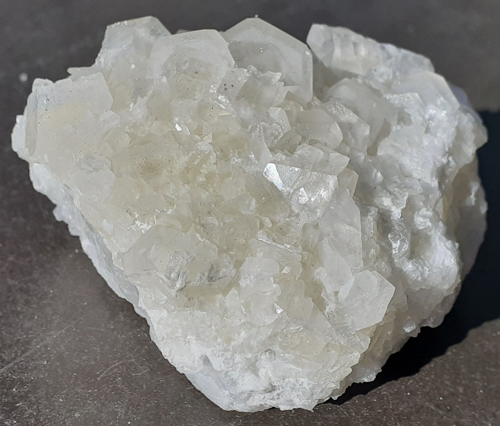 Calcite
6 x 5 cm
(Autor: Volkmar Stingl)