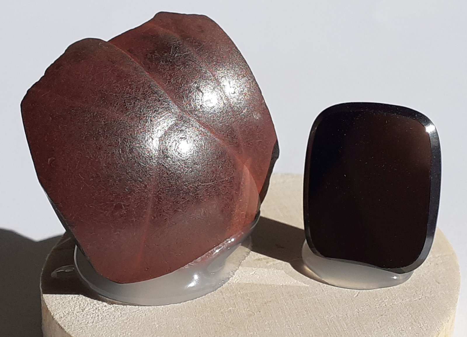 Hematite
2 x 2 cm
(Autor: Volkmar Stingl)