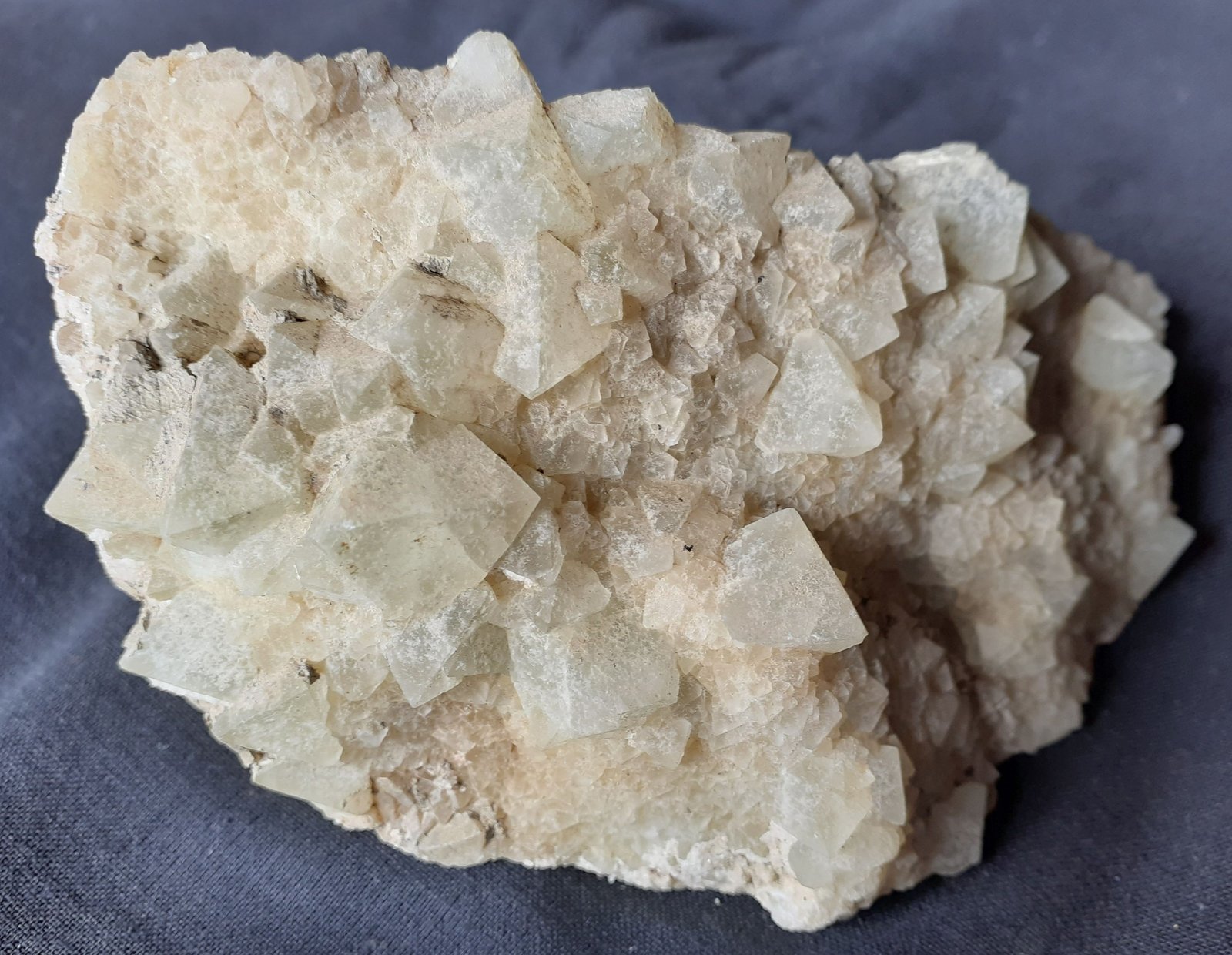 Fluorite
11 x 6 cm
(Autor: Volkmar Stingl)