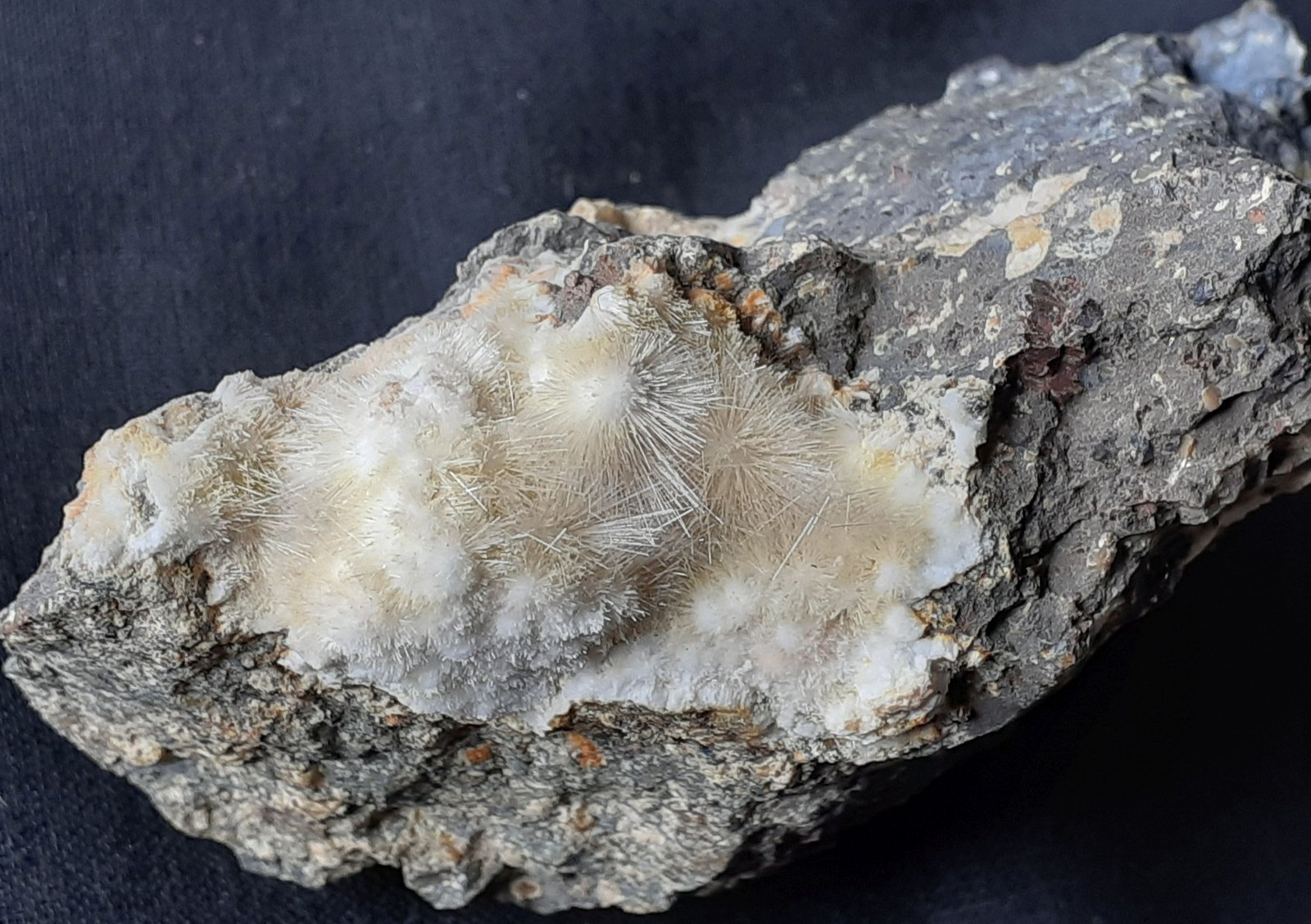 Natrolite
7 x 3,5 cm
(Autor: Volkmar Stingl)