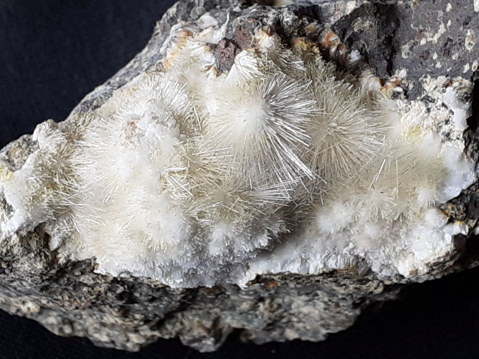 Natrolite
7 x 3,5 cm
(Autor: Volkmar Stingl)