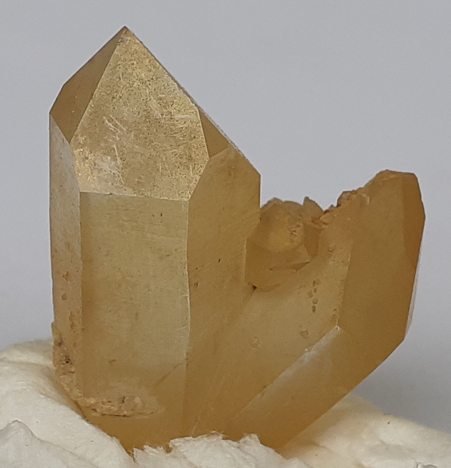 Quartz
2,5 x 2 cm
(Autor: Volkmar Stingl)