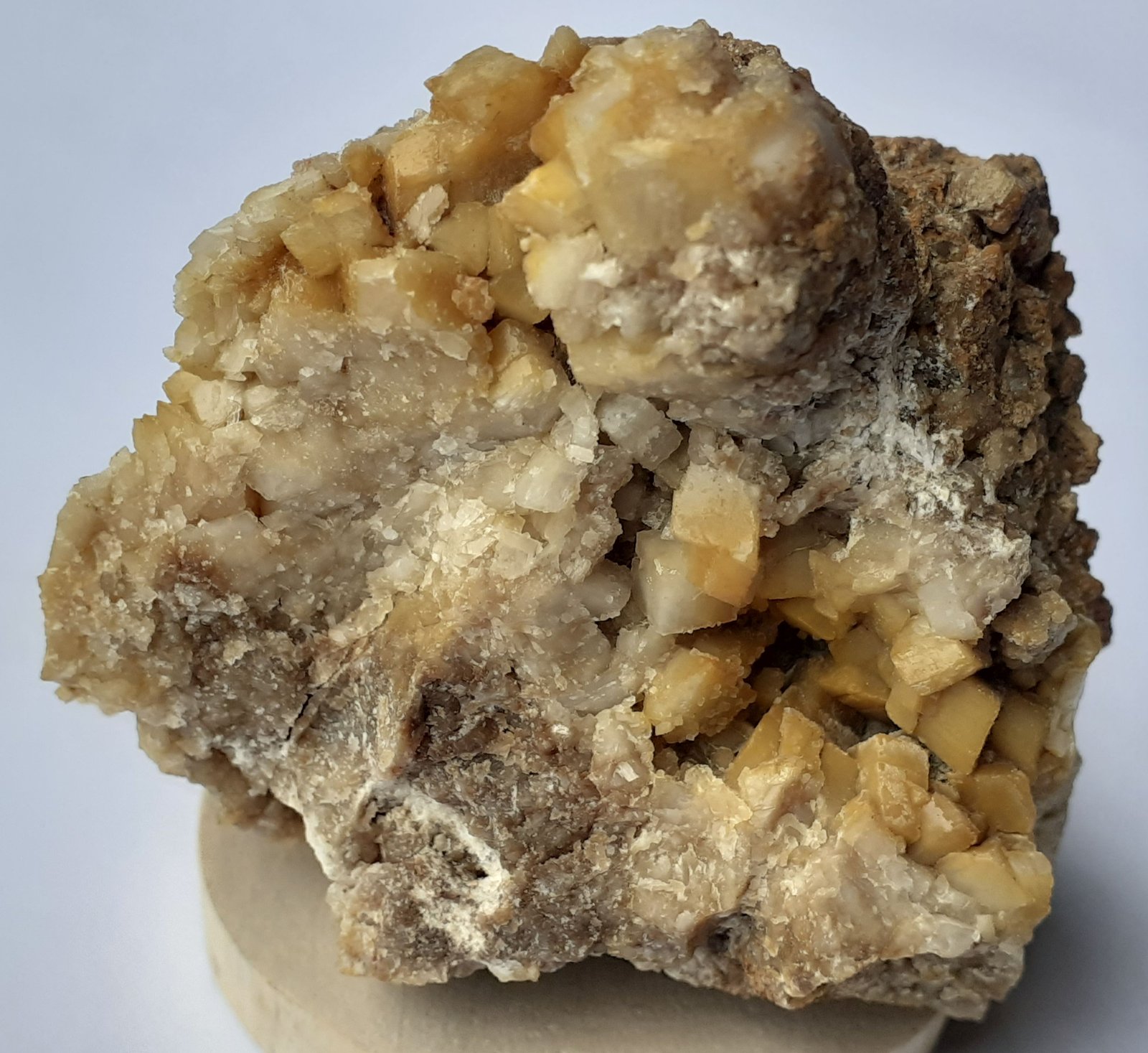 Magnesite
4 x 4 cm
(Autor: Volkmar Stingl)