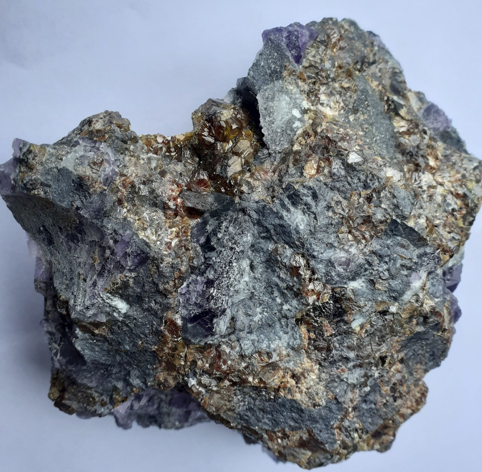 Sphalerite, Fluorite
12 x 12 cm
(Autor: Volkmar Stingl)
