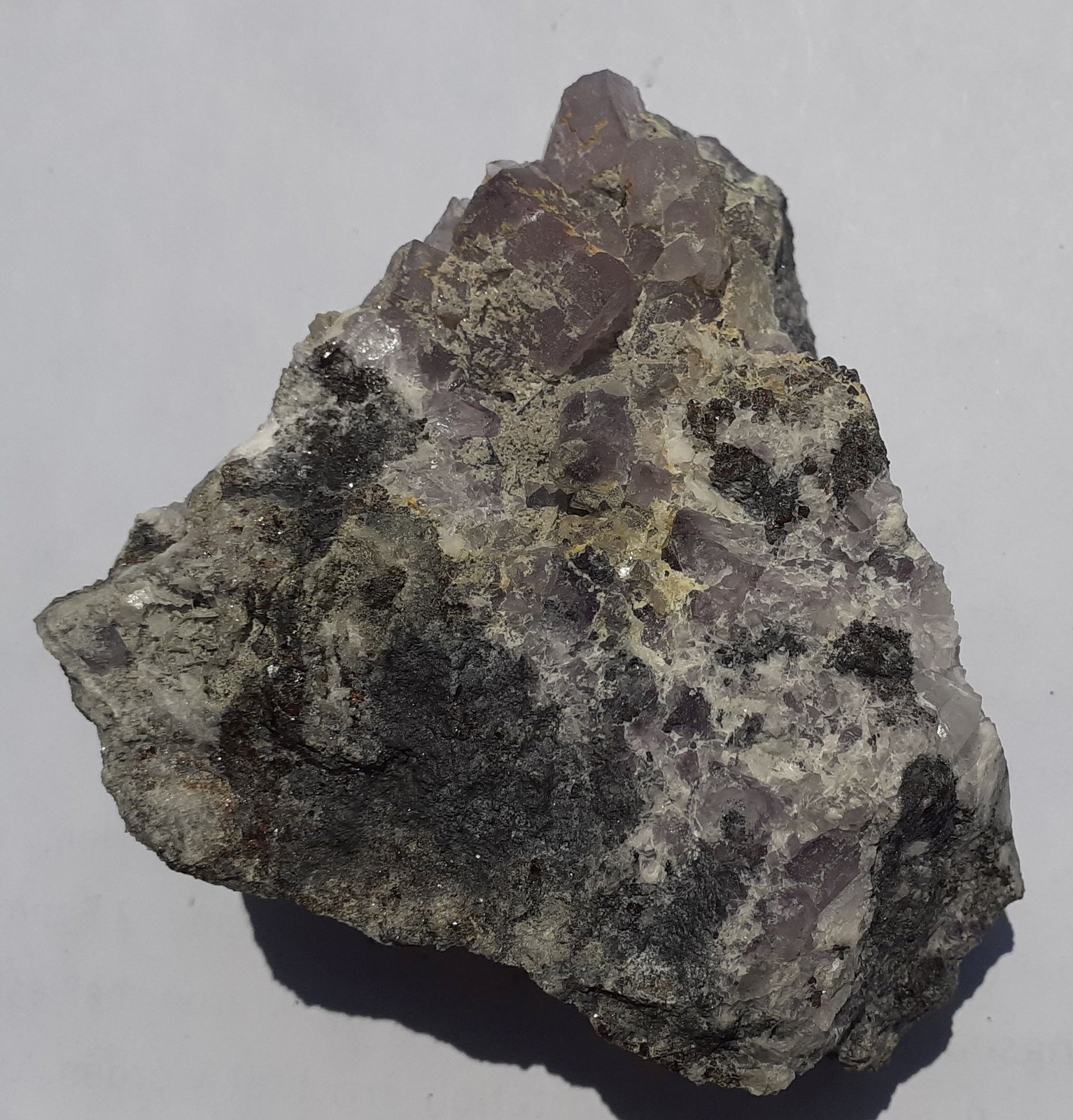 Fluorite, Sphalerite
6,5 x 6,5 cm
(Autor: Volkmar Stingl)