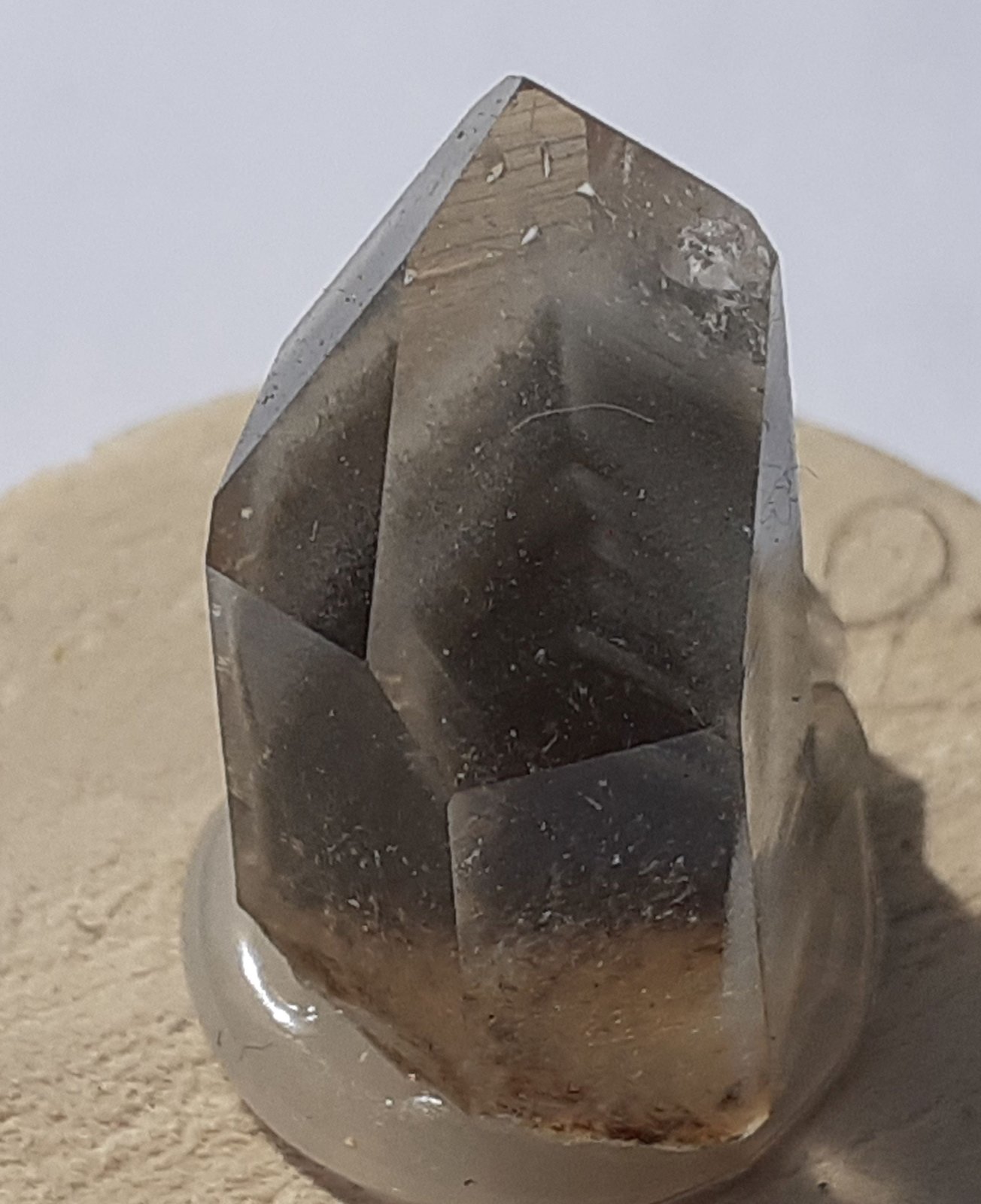 Quartz (variety phantom Quartz)
1,5 x 1 cm
(Autor: Volkmar Stingl)