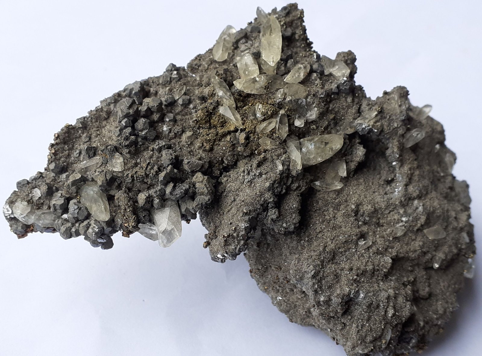 Galena, Calcite, Chalcopyrite
12 x 7 cm
(Autor: Volkmar Stingl)