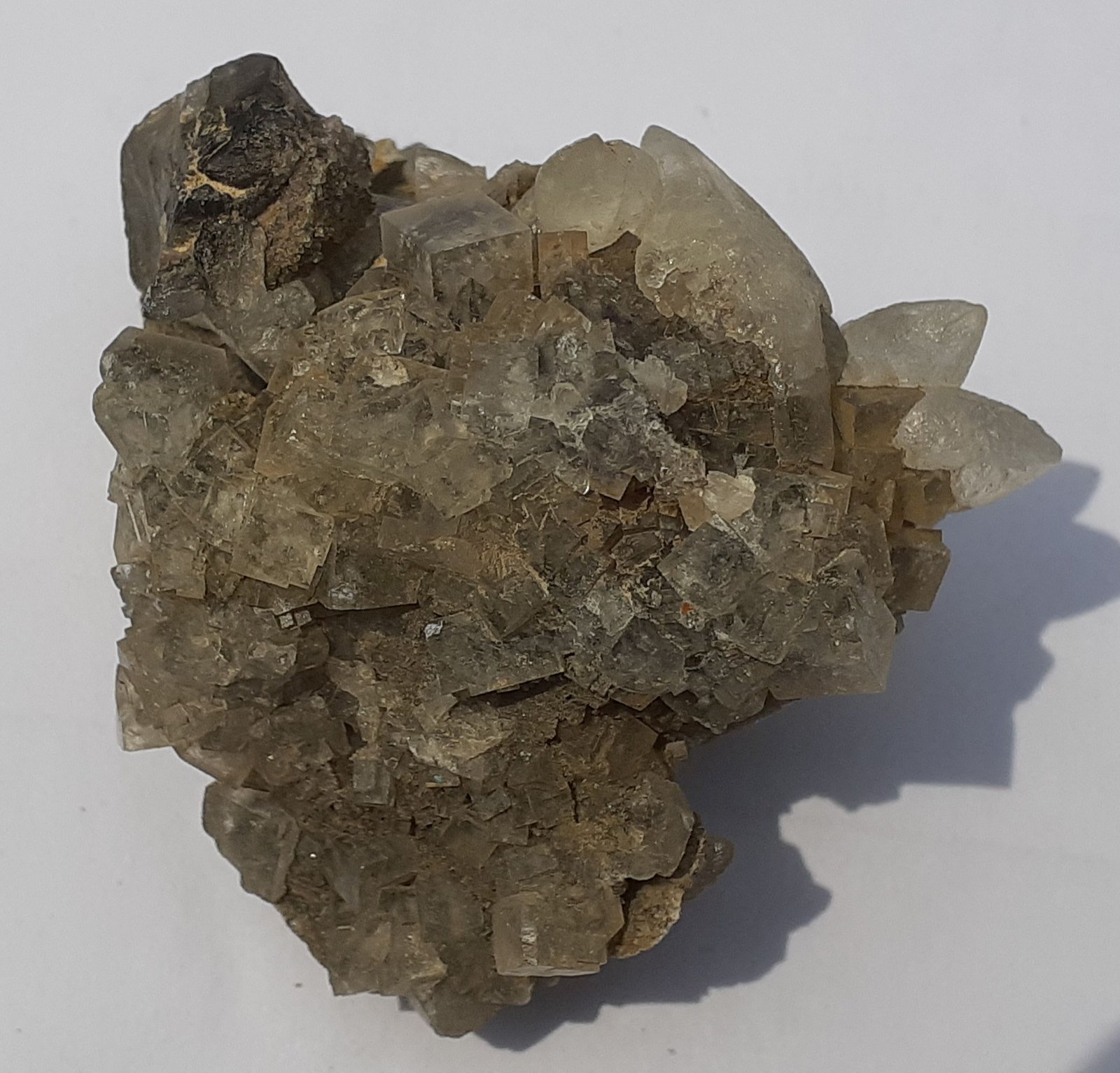 Fluorite, Calcite
4,5 x 4 cm
(Autor: Volkmar Stingl)