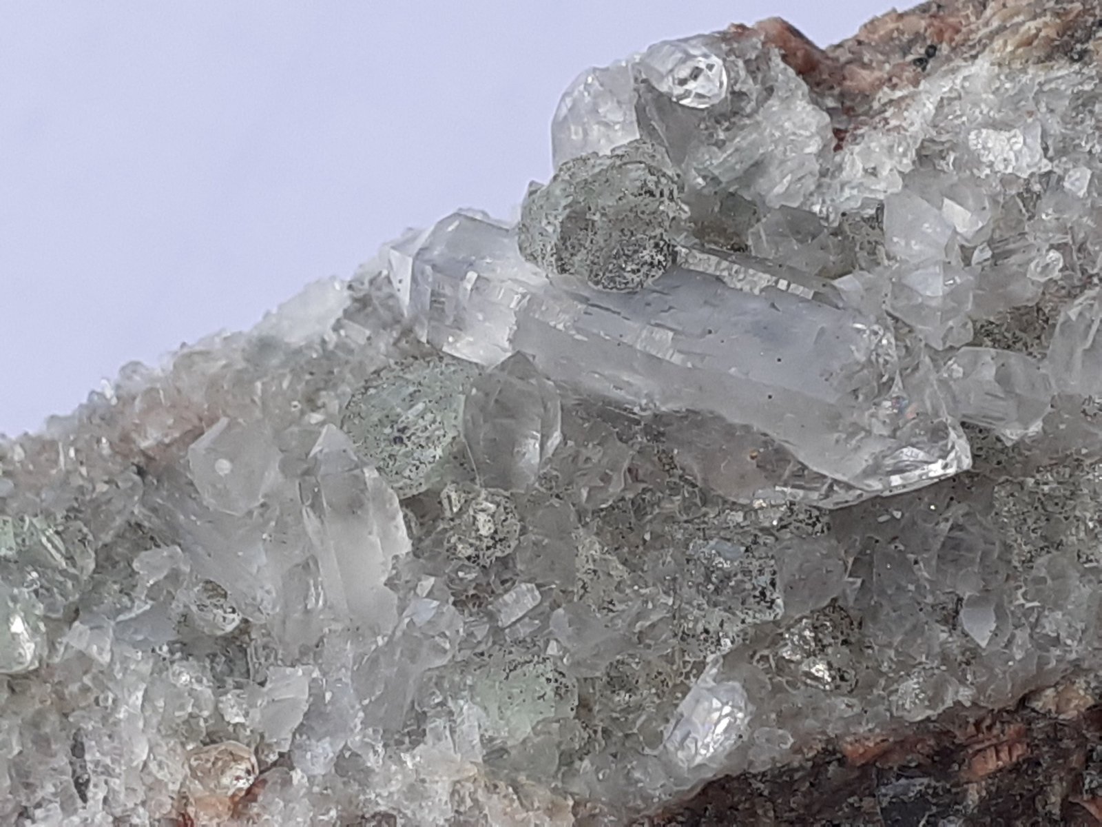 Quartz, Fluorite, Pyrite
7 x 4,5 cm
(Autor: Volkmar Stingl)