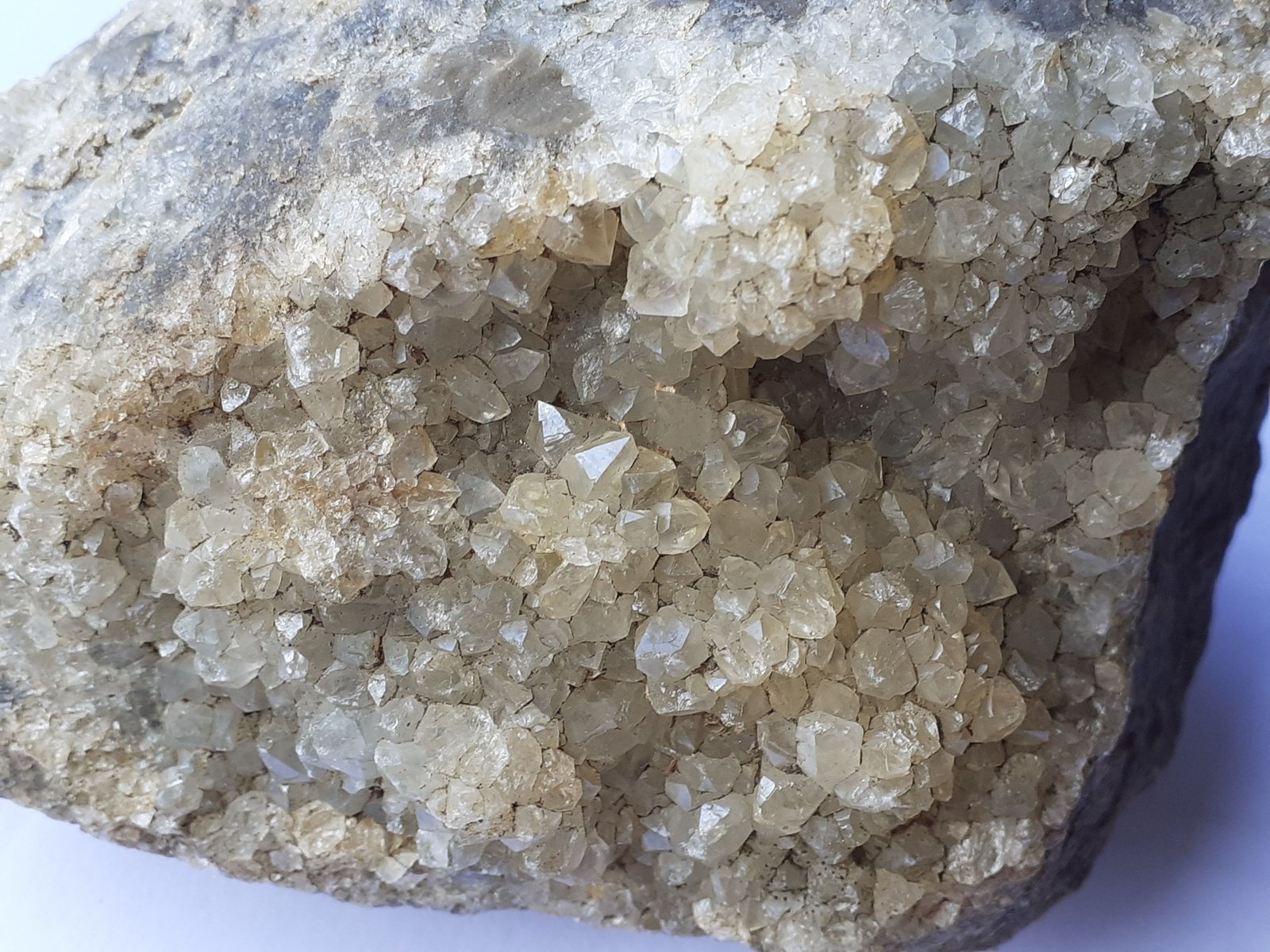 Quartz
10 x 8 cm
(Autor: Volkmar Stingl)