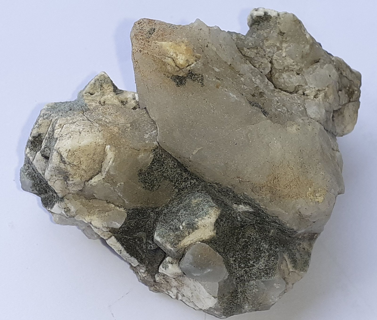 Quartz, Albite (variety pericline), Chlorite Group
5 x 4 cm
(Autor: Volkmar Stingl)