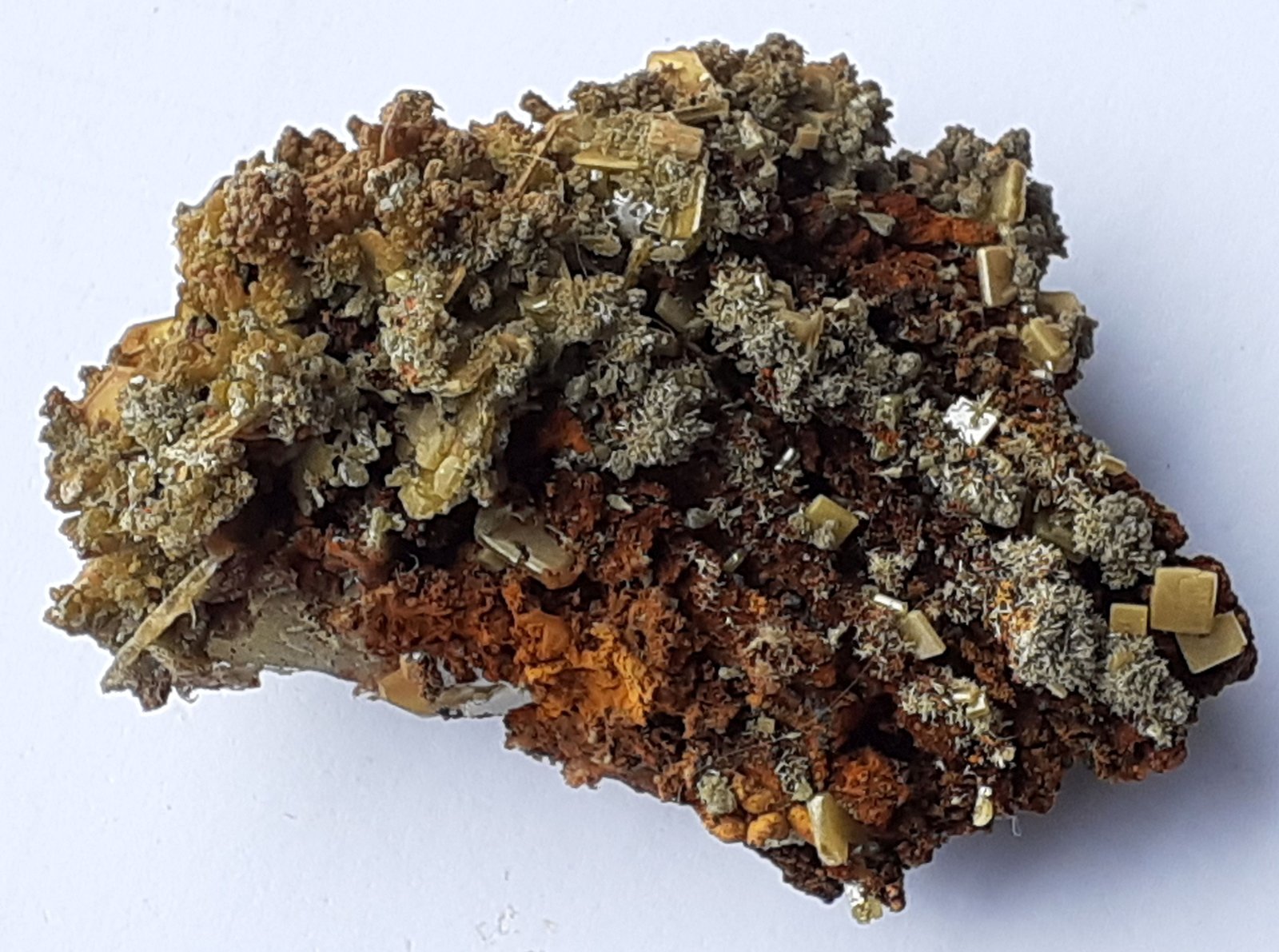 Wulfenite, Mimetite
5 x 3 cm
(Autor: Volkmar Stingl)