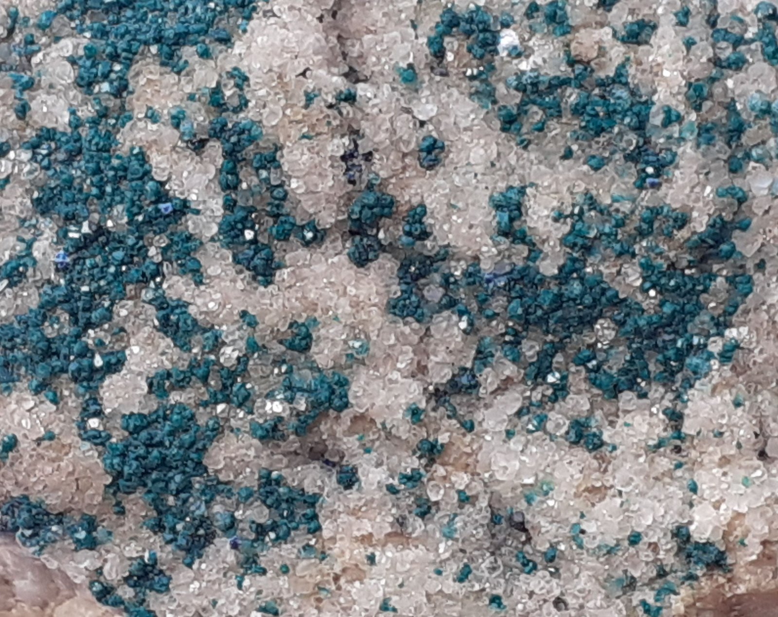 Malachite
3,5 x 3 cm
(Autor: Volkmar Stingl)
