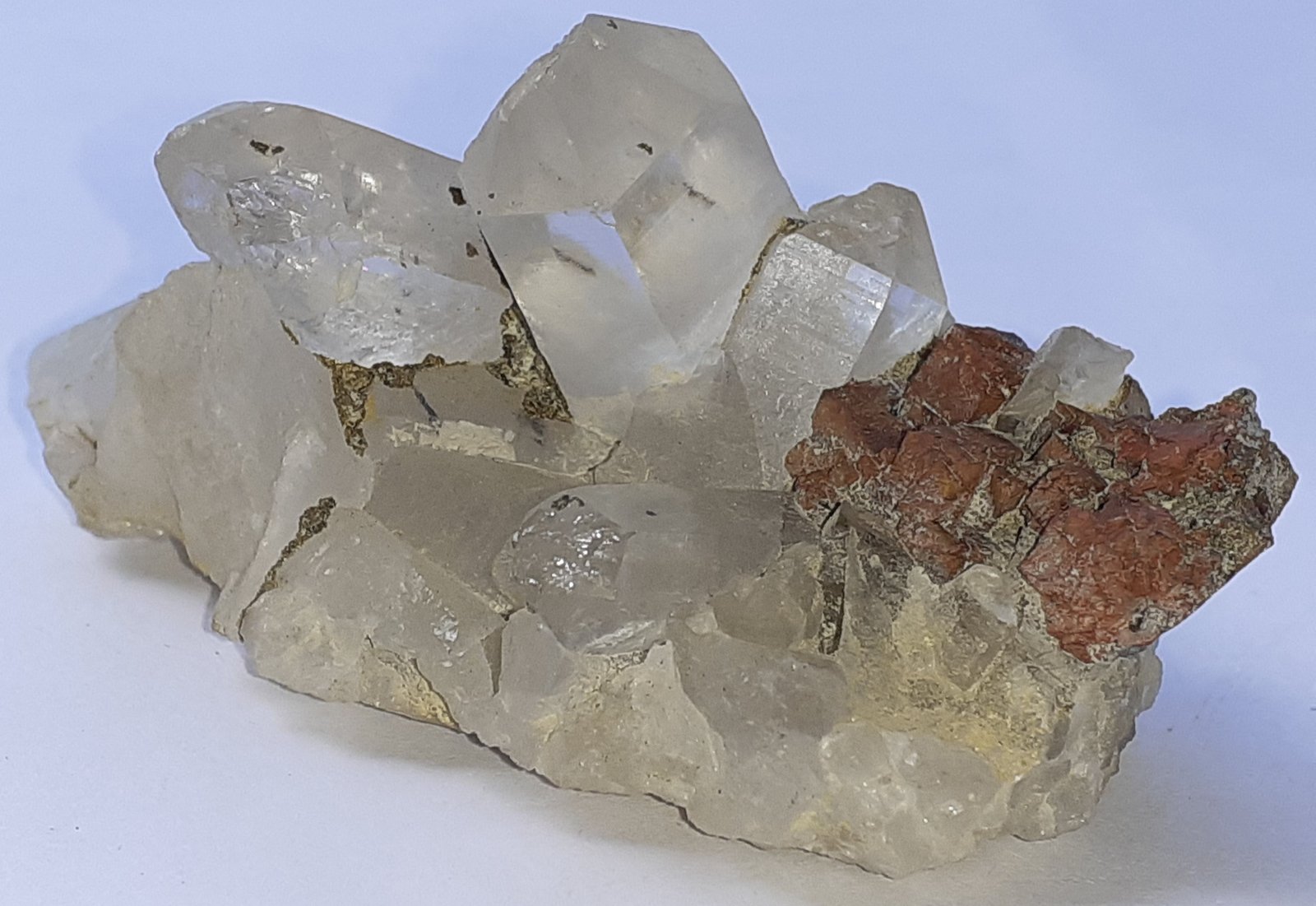 Quartz, limonit after Pyrite
5,5 x 3 cm
(Autor: Volkmar Stingl)