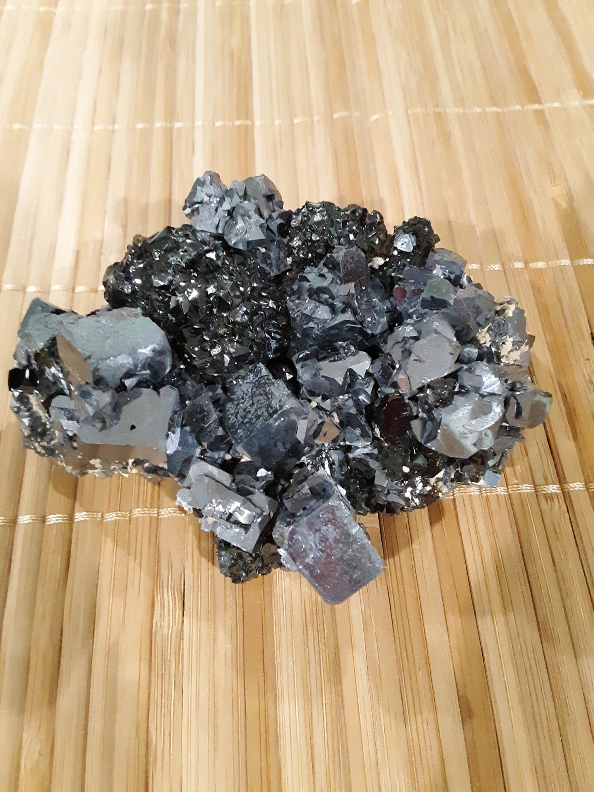 Galena & Sphalerite
9.7 x 7.3 x 3.8 cm
(Autor: Casimir Sarisky)
