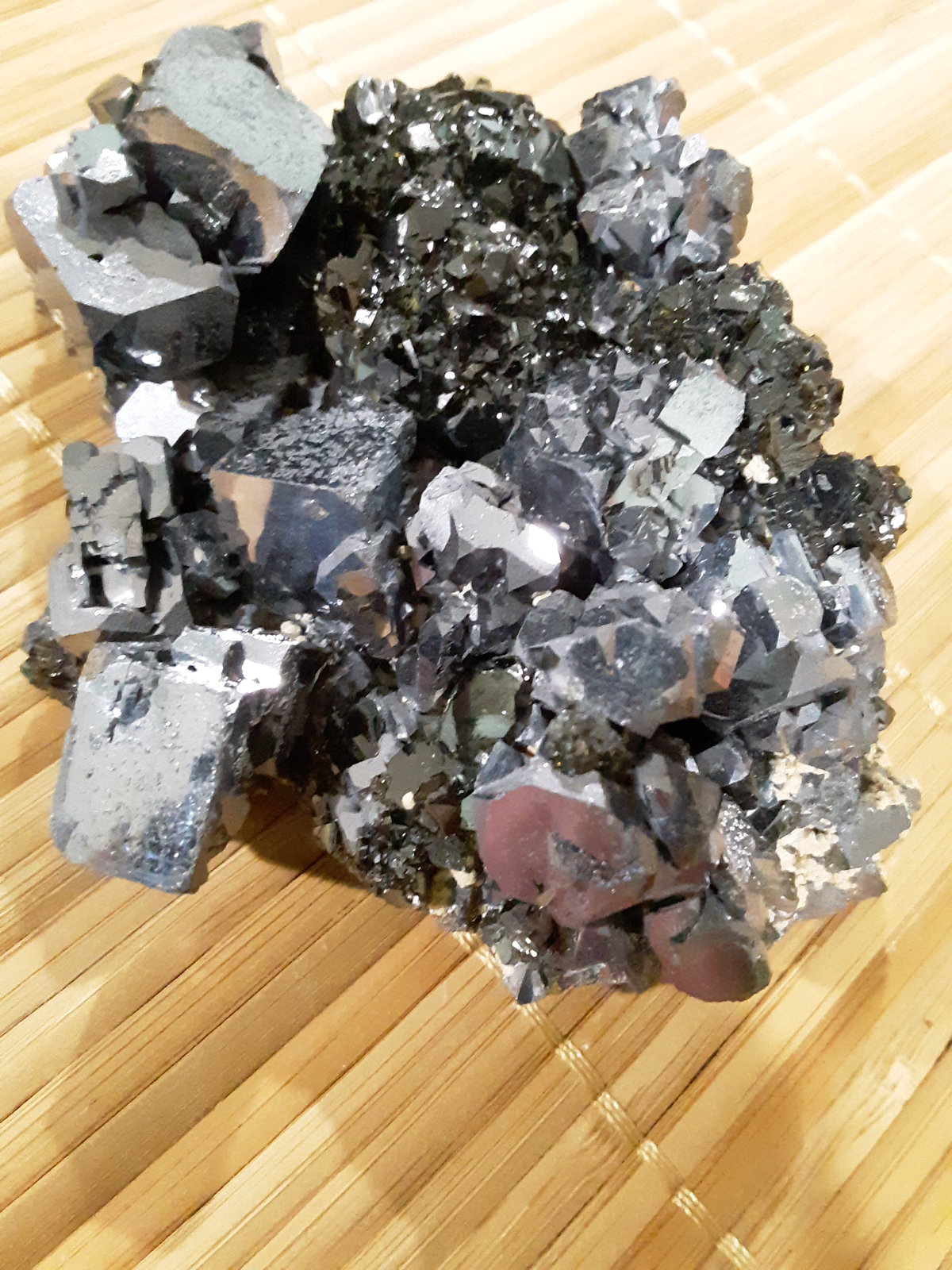 Galena & Sphalerite
9.7 x 7.3 x 3.8 cm
(Autor: Casimir Sarisky)