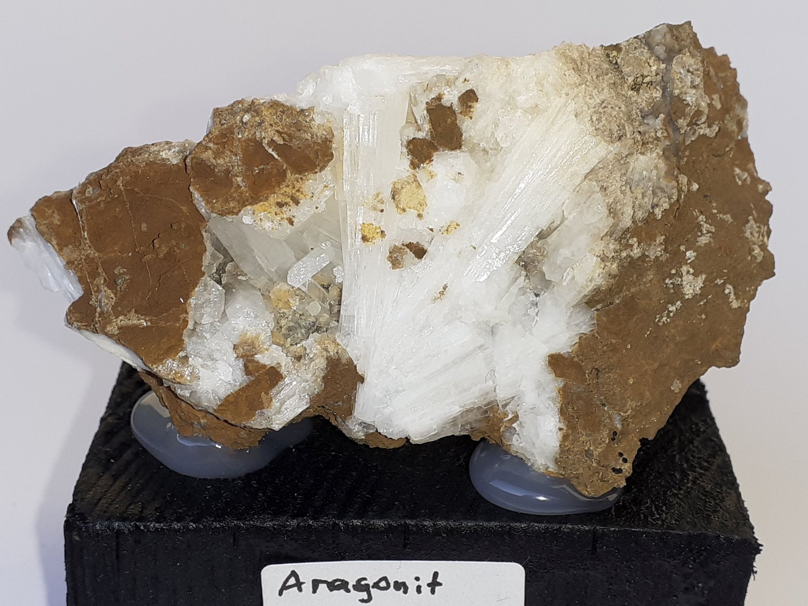 Aragonite
6,5 x 4 cm
(Autor: Volkmar Stingl)