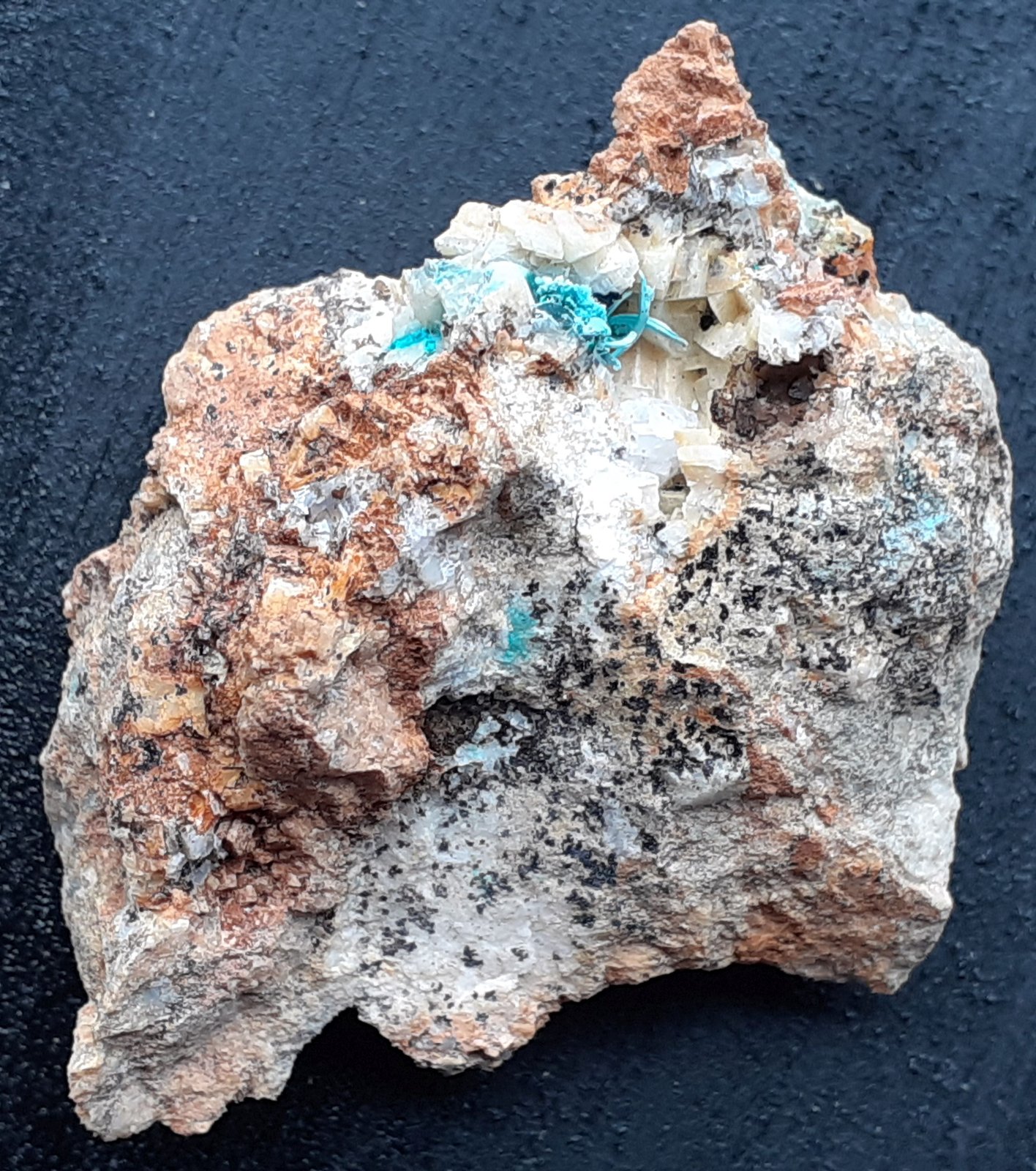 Malachite
3,5 x 2,5 cm
(Autor: Volkmar Stingl)
