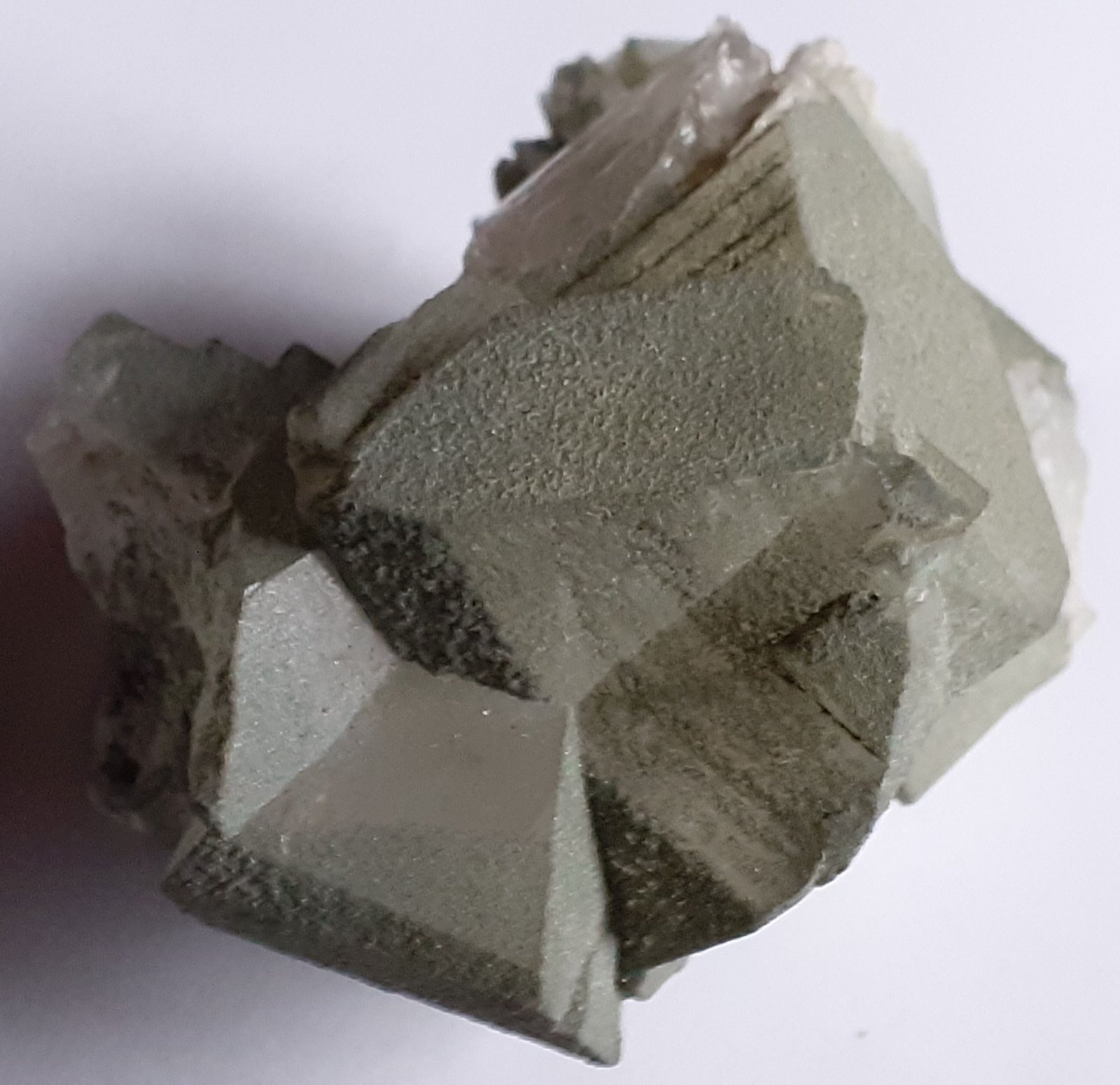 Orthoclase (variety adularia), Chlorite (Group)
4,5 x 3 cm
(Autor: Volkmar Stingl)