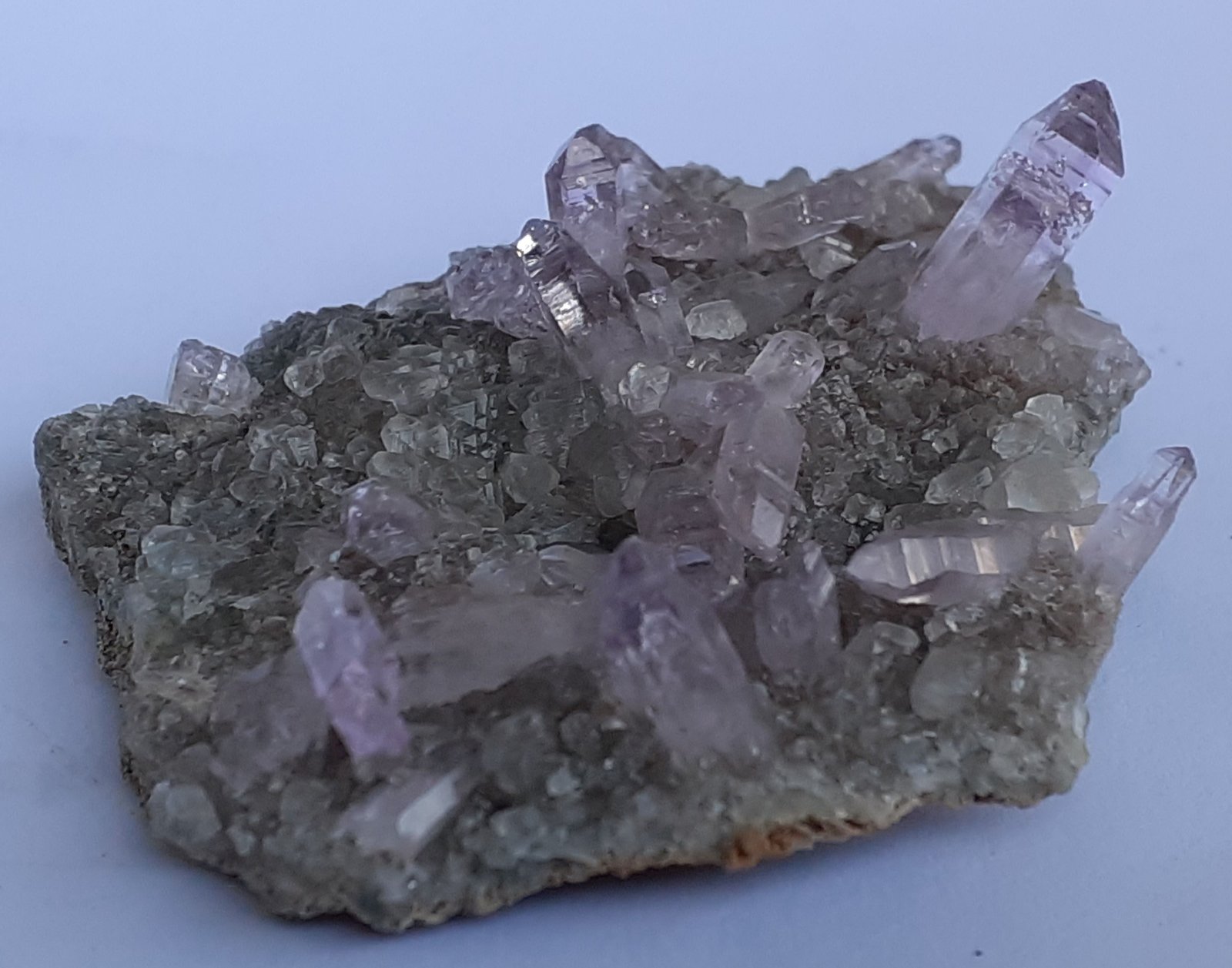 Quartz (variety amethyst), Calcite
5 x 4 cm
(Autor: Volkmar Stingl)