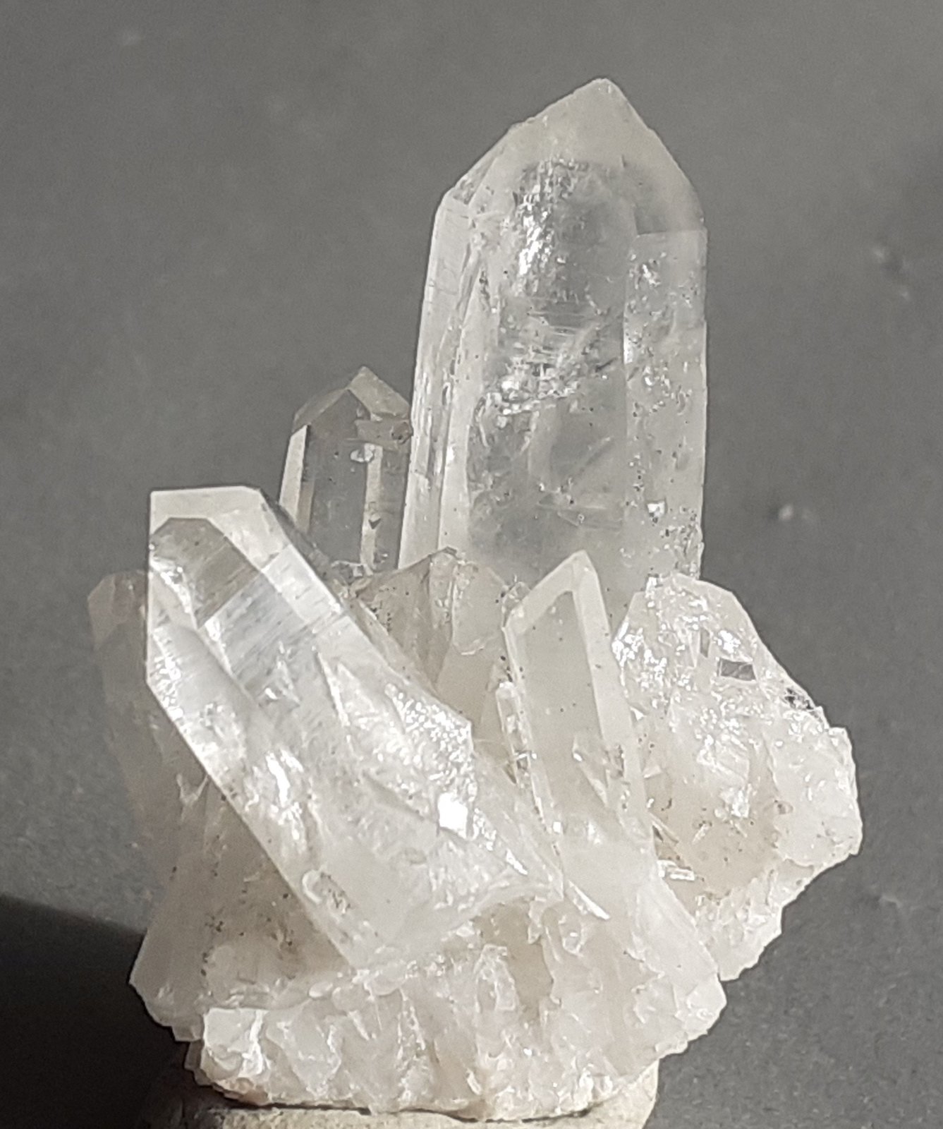 Quartz
3,5 x 2,5 cm
(Autor: Volkmar Stingl)