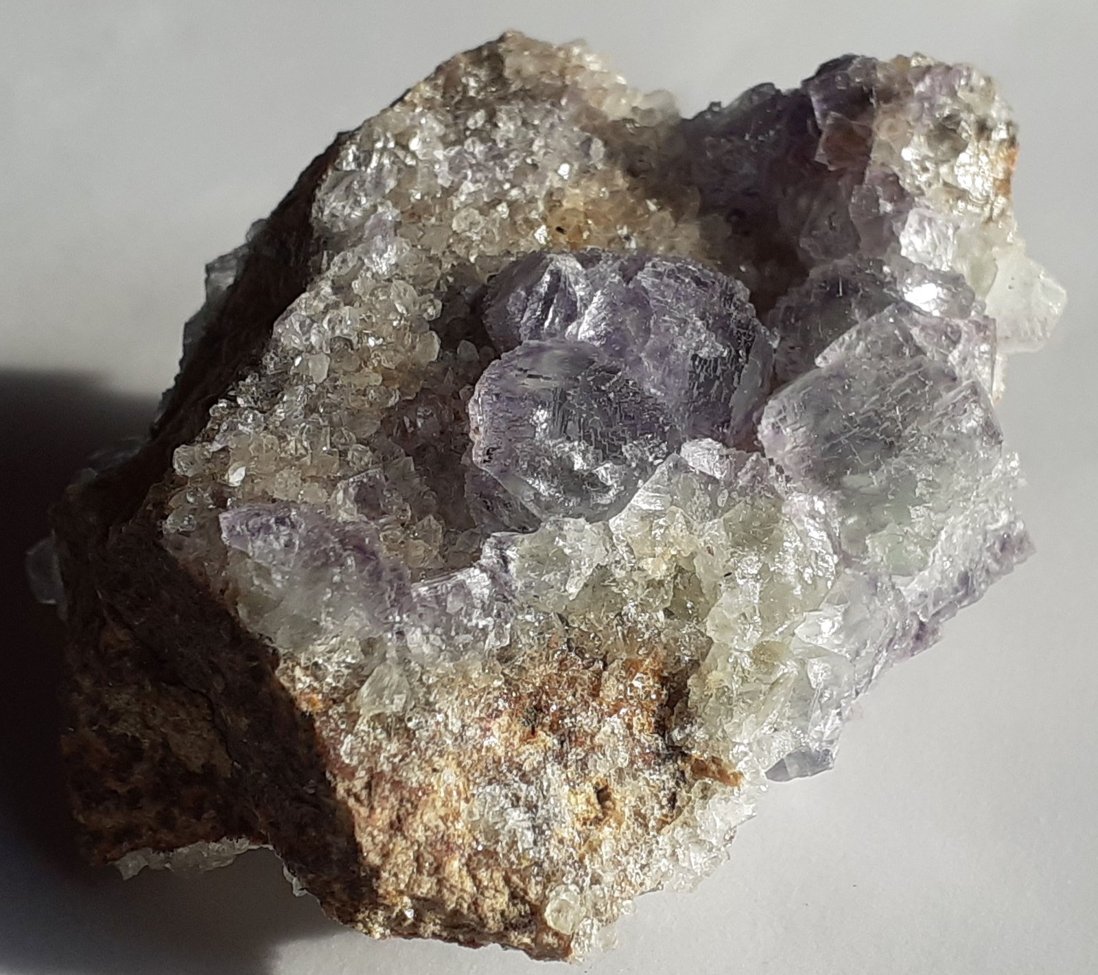 Fluorite, Quartz
4 x 3 cm
(Autor: Volkmar Stingl)